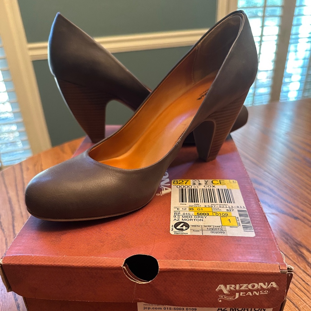 Grey Pumps